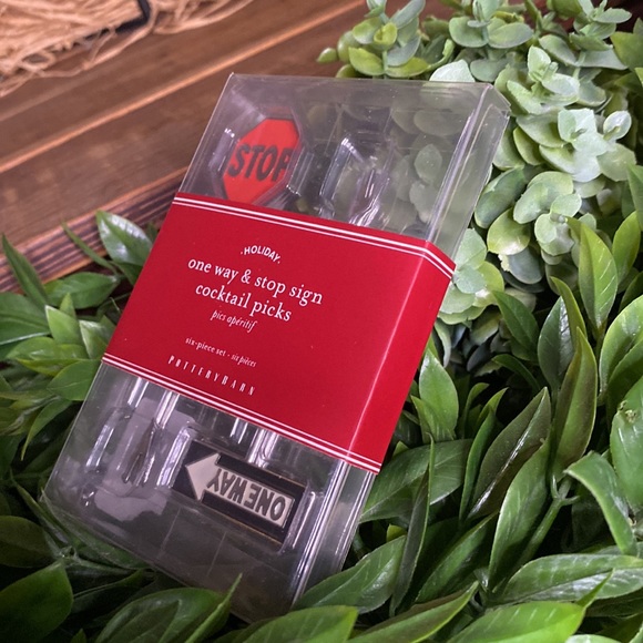 Pottery Barn Holiday One Way and Stop Sign Set of Six Metal Cocktail Picks 🛑 - Picture 11 of 16